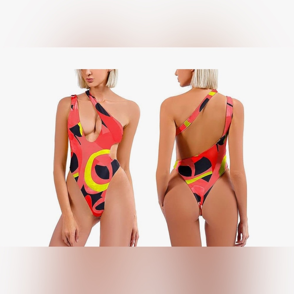 NWT Stylish Swimsuit with Geometric Pattern